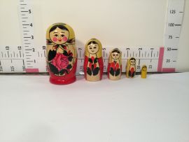 Russian nesting doll 5 pc with rose small 